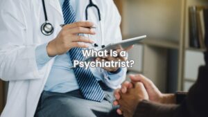 Psychiatrist and patient talking during a mental health session in Columbus, OH.