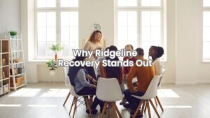 Therapist leading a group addiction therapy programs session in Ohio.