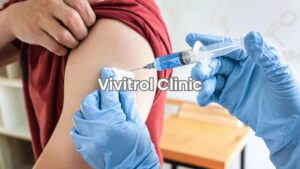 Healthcare provider administering vivitrol injection at a vivitrol clinic in Columbus.